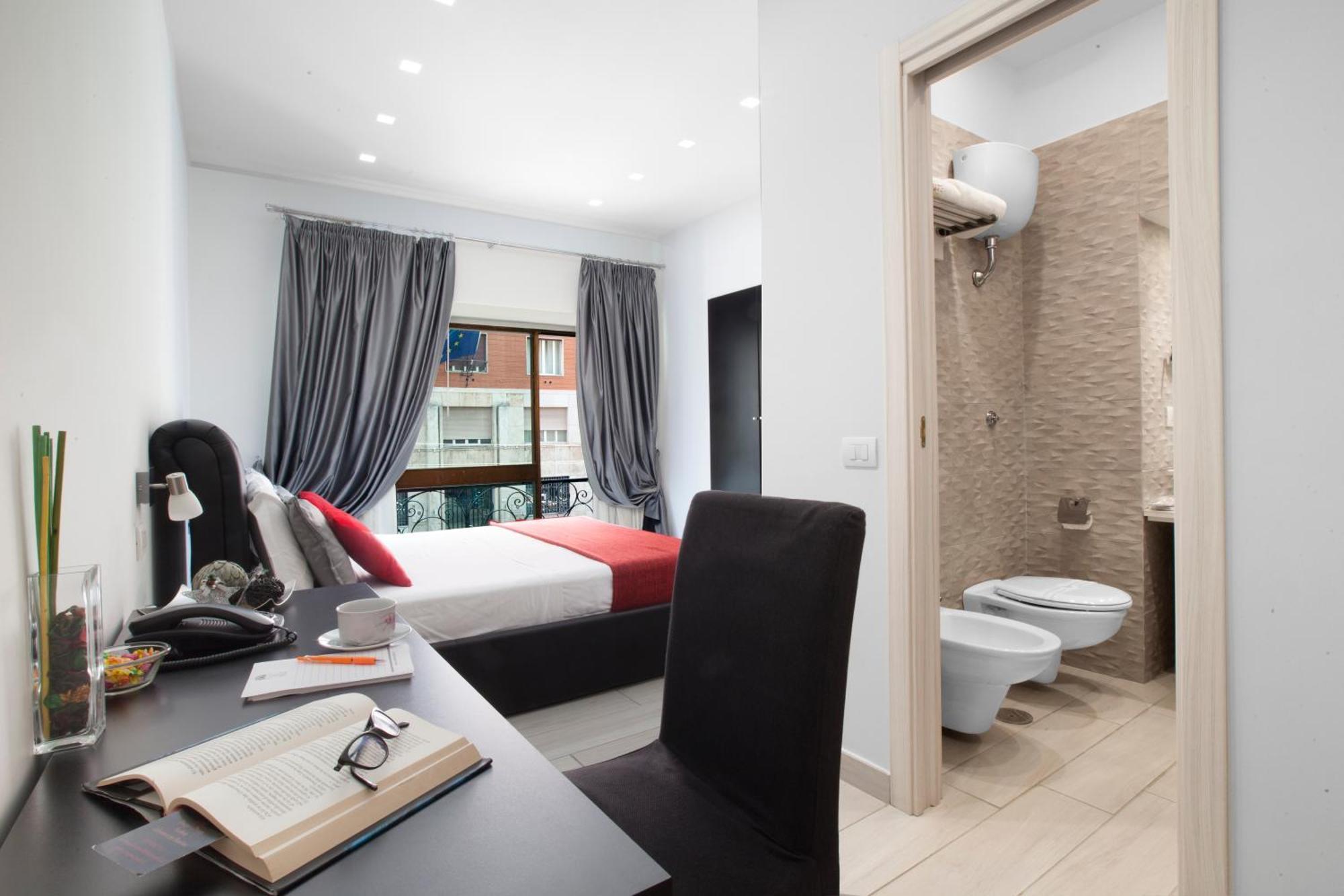 Suite Dei Catalani Naples Extérieur photo