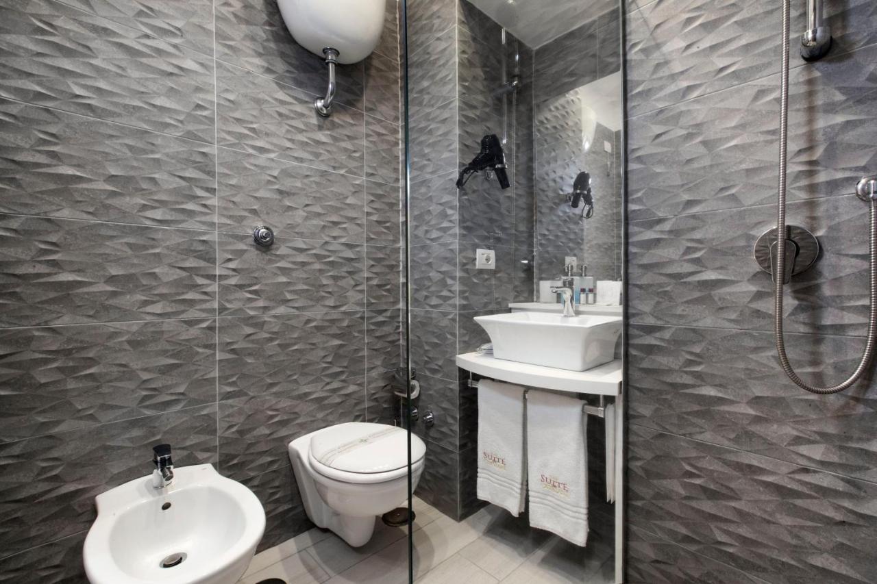 Suite Dei Catalani Naples Extérieur photo