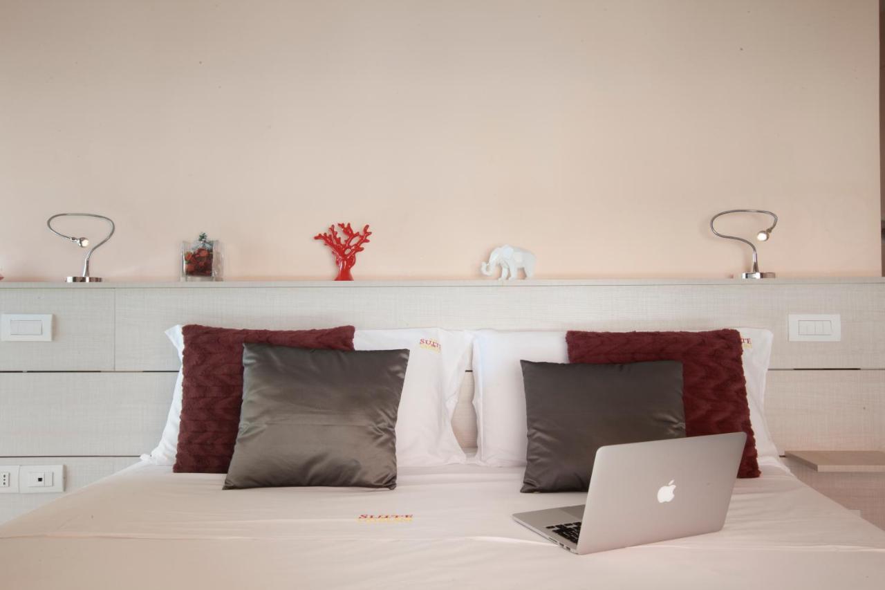 Suite Dei Catalani Naples Extérieur photo