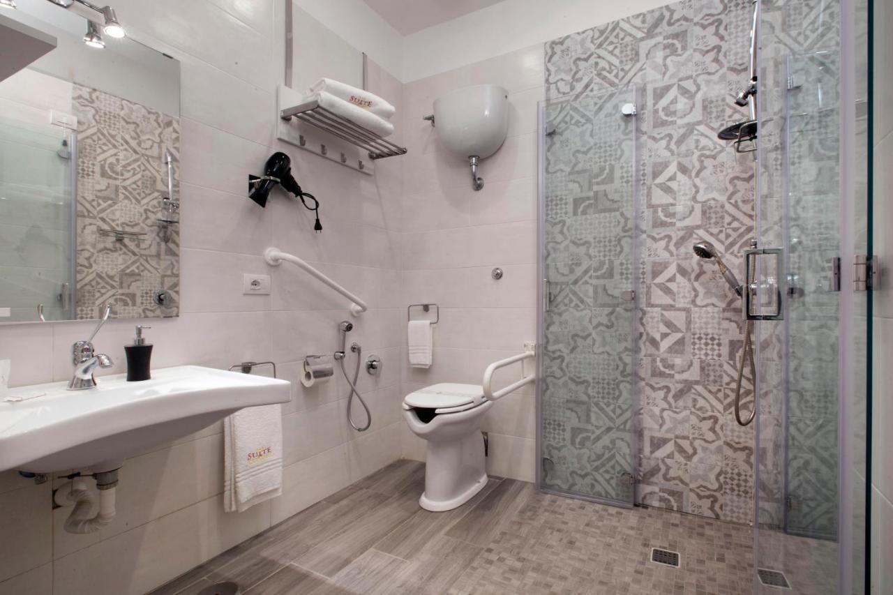 Suite Dei Catalani Naples Extérieur photo
