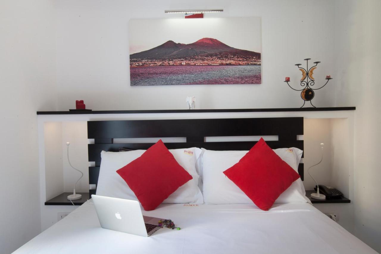 Suite Dei Catalani Naples Extérieur photo