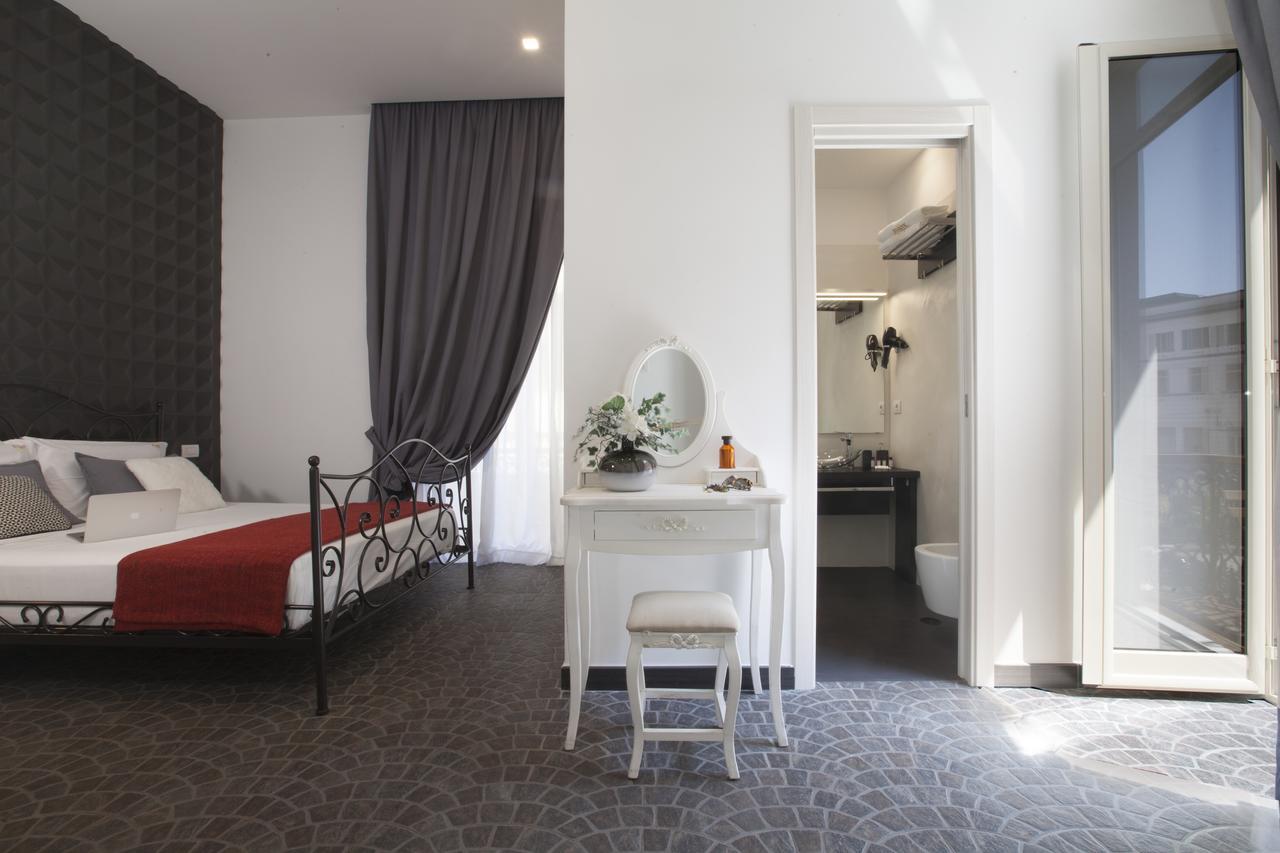 Suite Dei Catalani Naples Extérieur photo