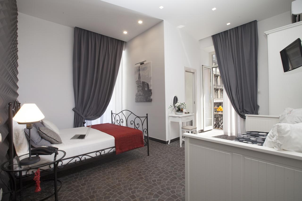 Suite Dei Catalani Naples Extérieur photo